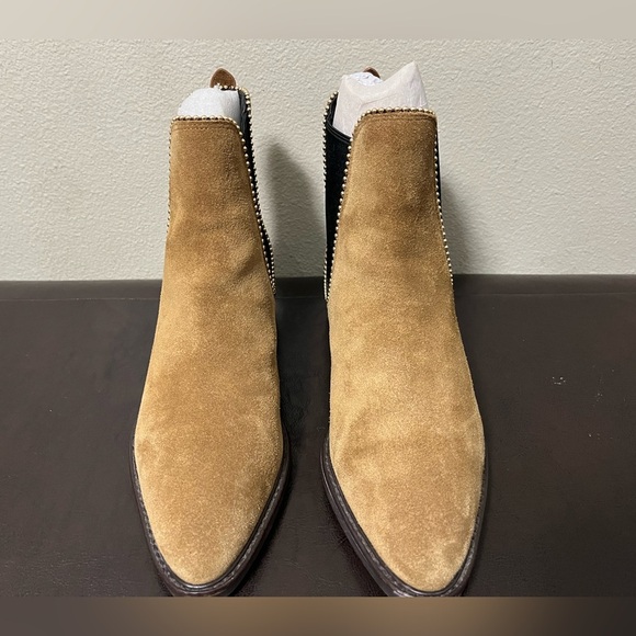 COACH -Bowery Chelsea Bootie - Camel Suede - US 9.5 - Picture 9 of 10